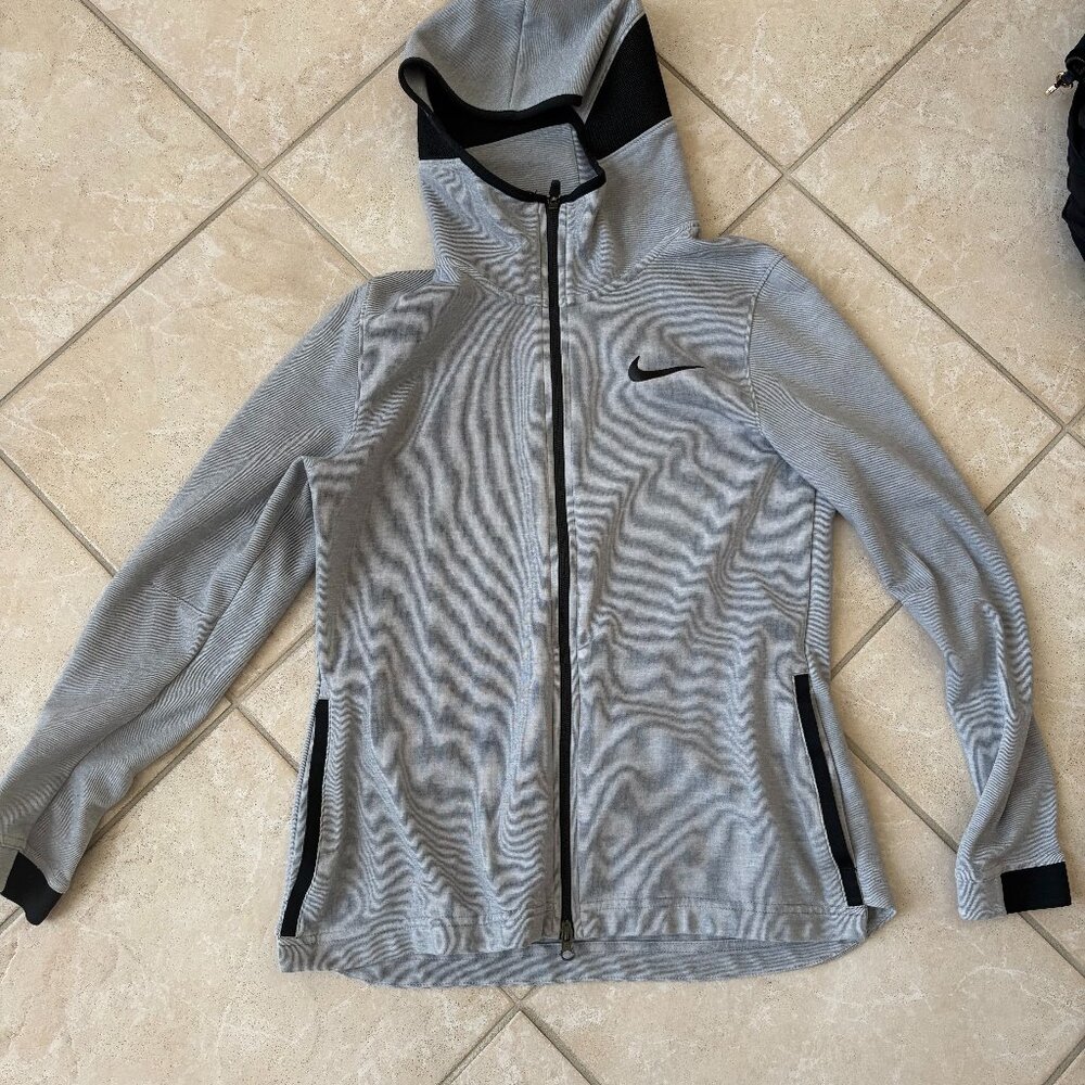 Nike Sweater